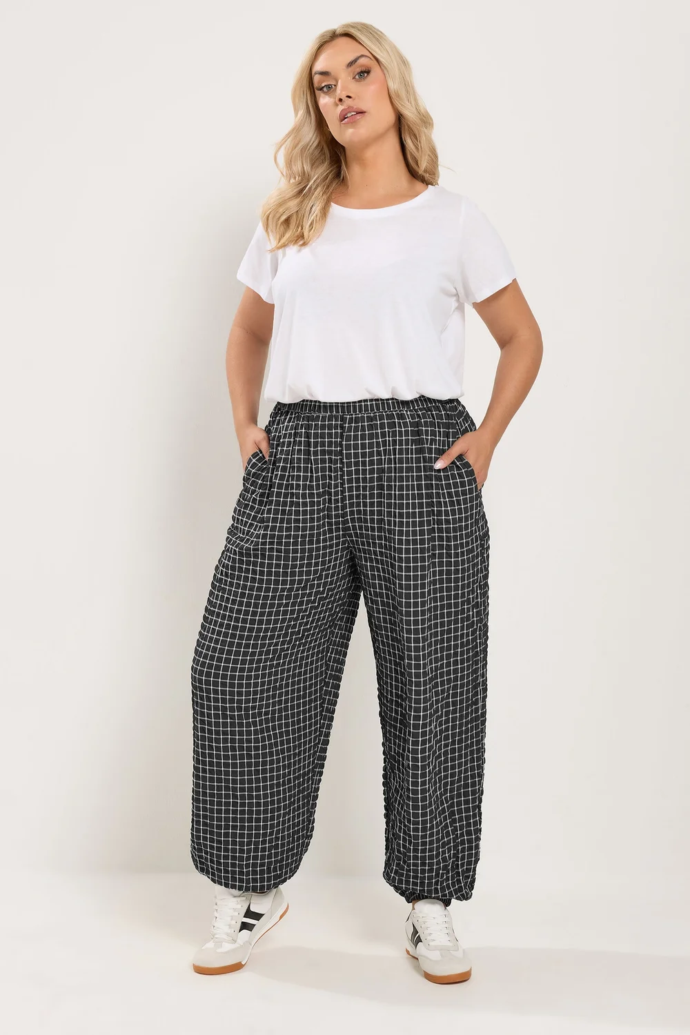 Yours Curve Black Check Balloon Trousers - 26-28 Image 2