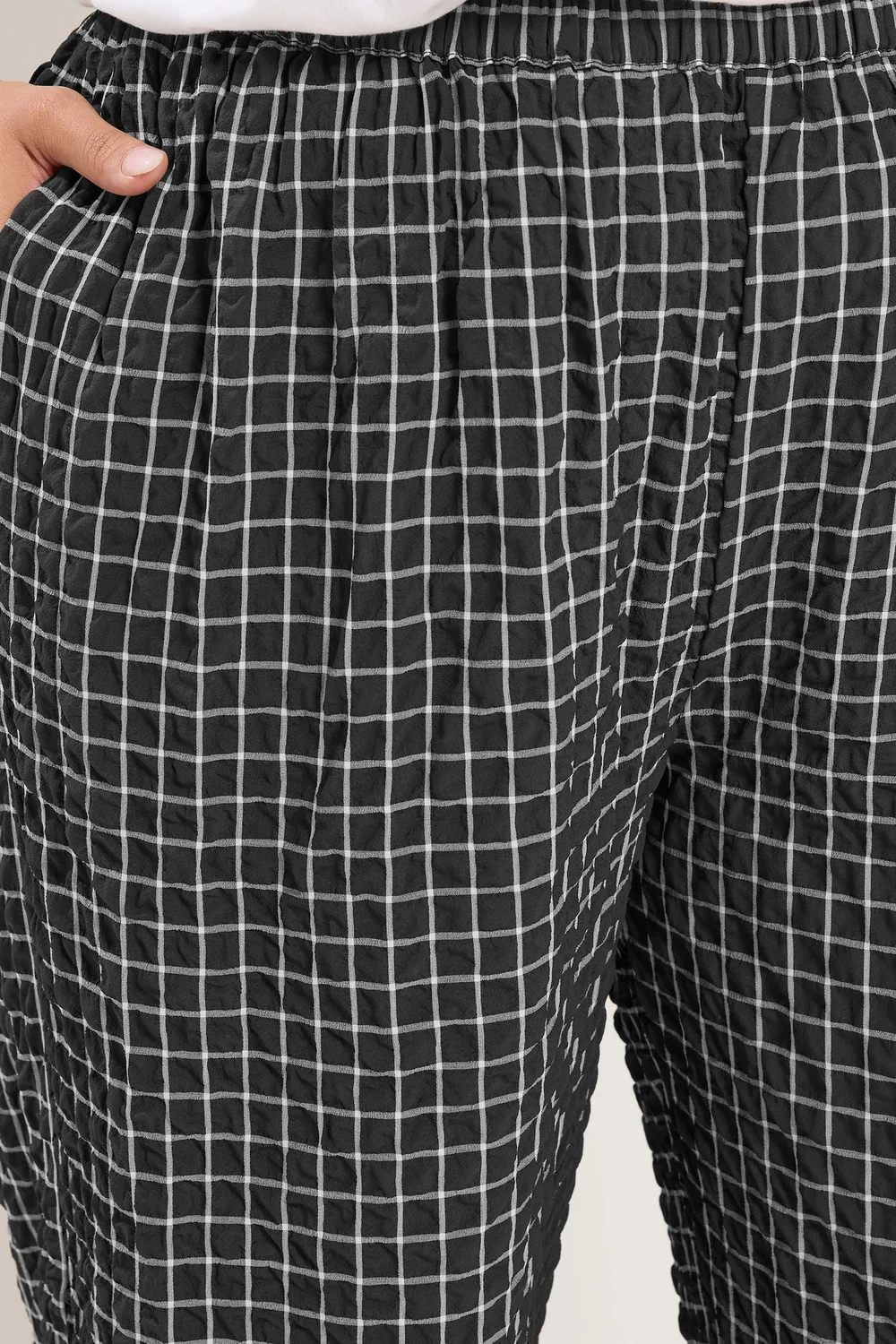 Yours Curve Black Check Balloon Trousers - 26-28 Image 4