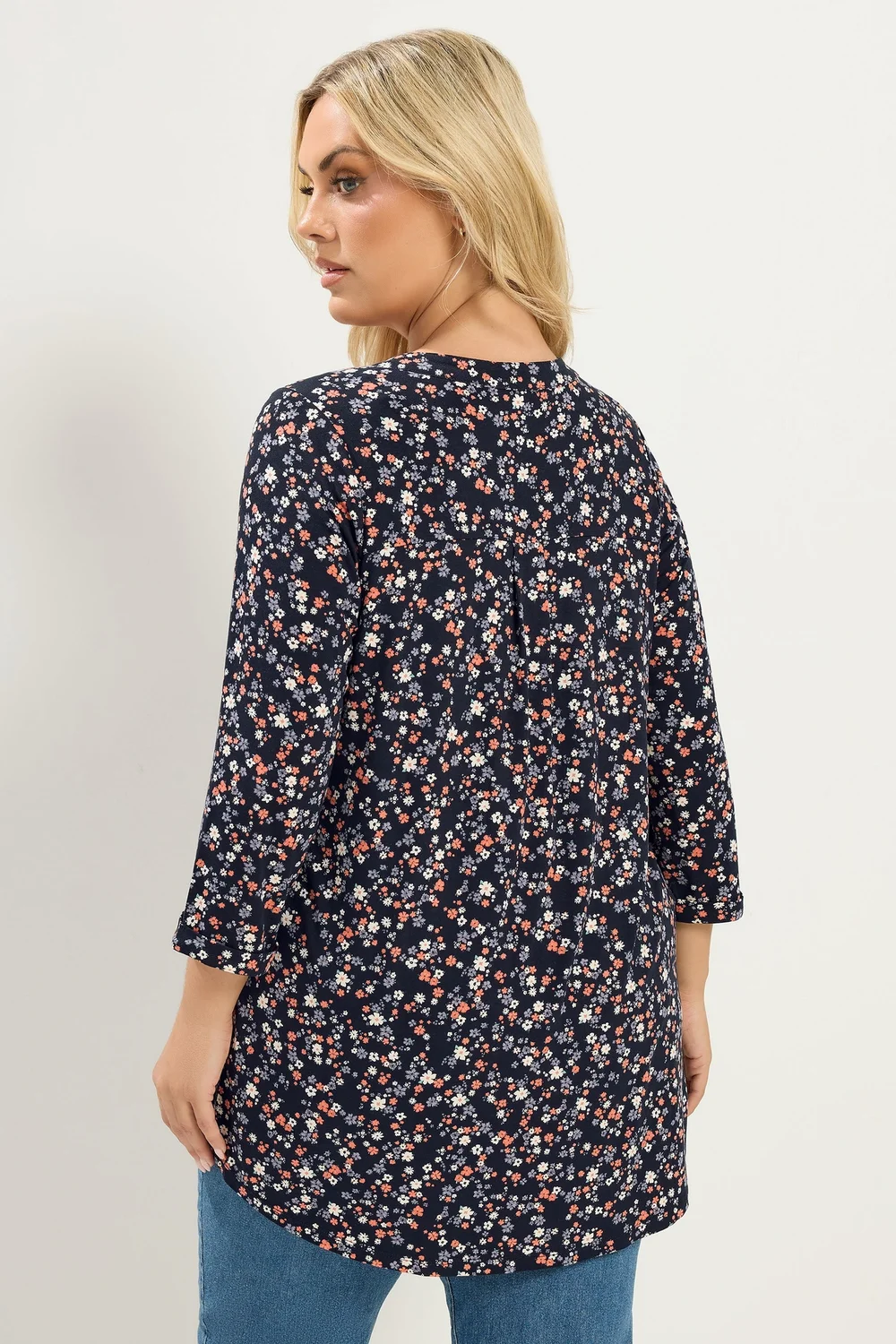 Yours Curve Black Floral Shirt - 38-40 Image 3