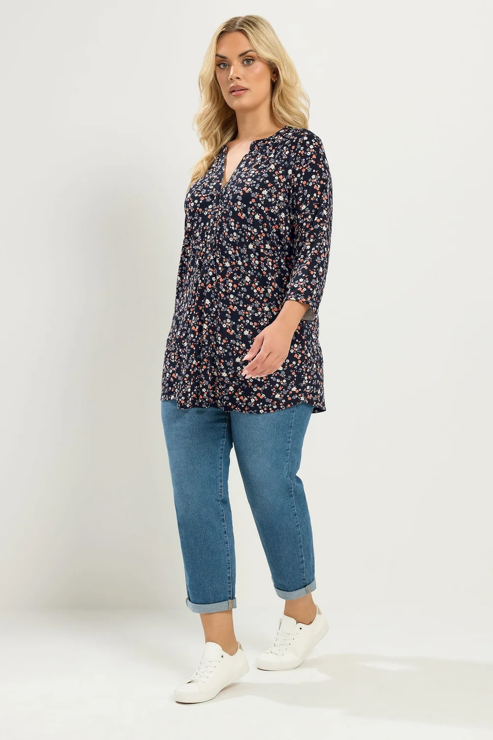 Yours Curve Black Floral Shirt - 38-40 Image 2