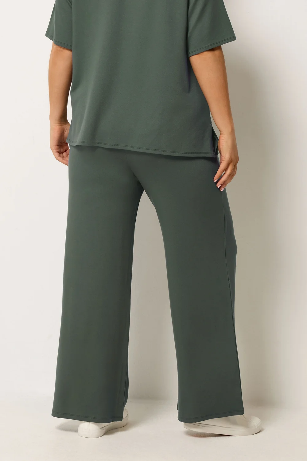Yours Curve Green Soft Touch Wide Leg Joggers - 26-28/L30 Image 4