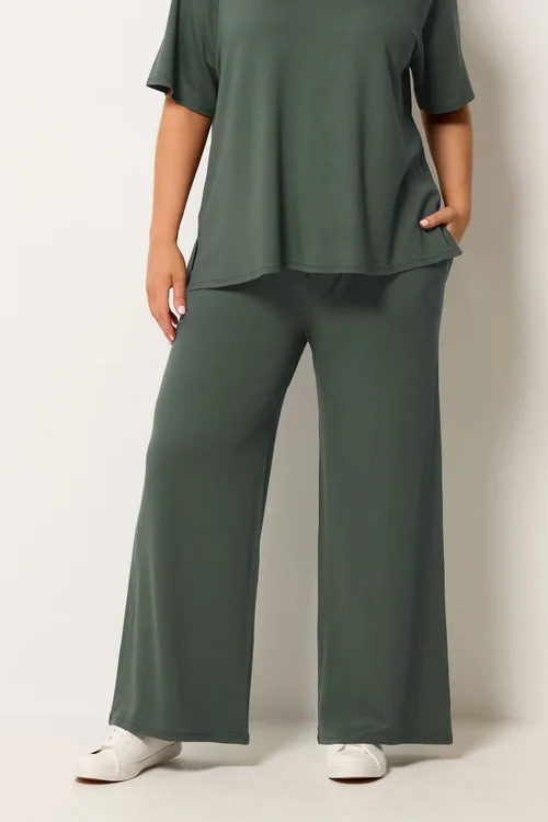 Yours Curve Green Soft Touch Wide Leg Joggers - 26-28/L30 Image 2