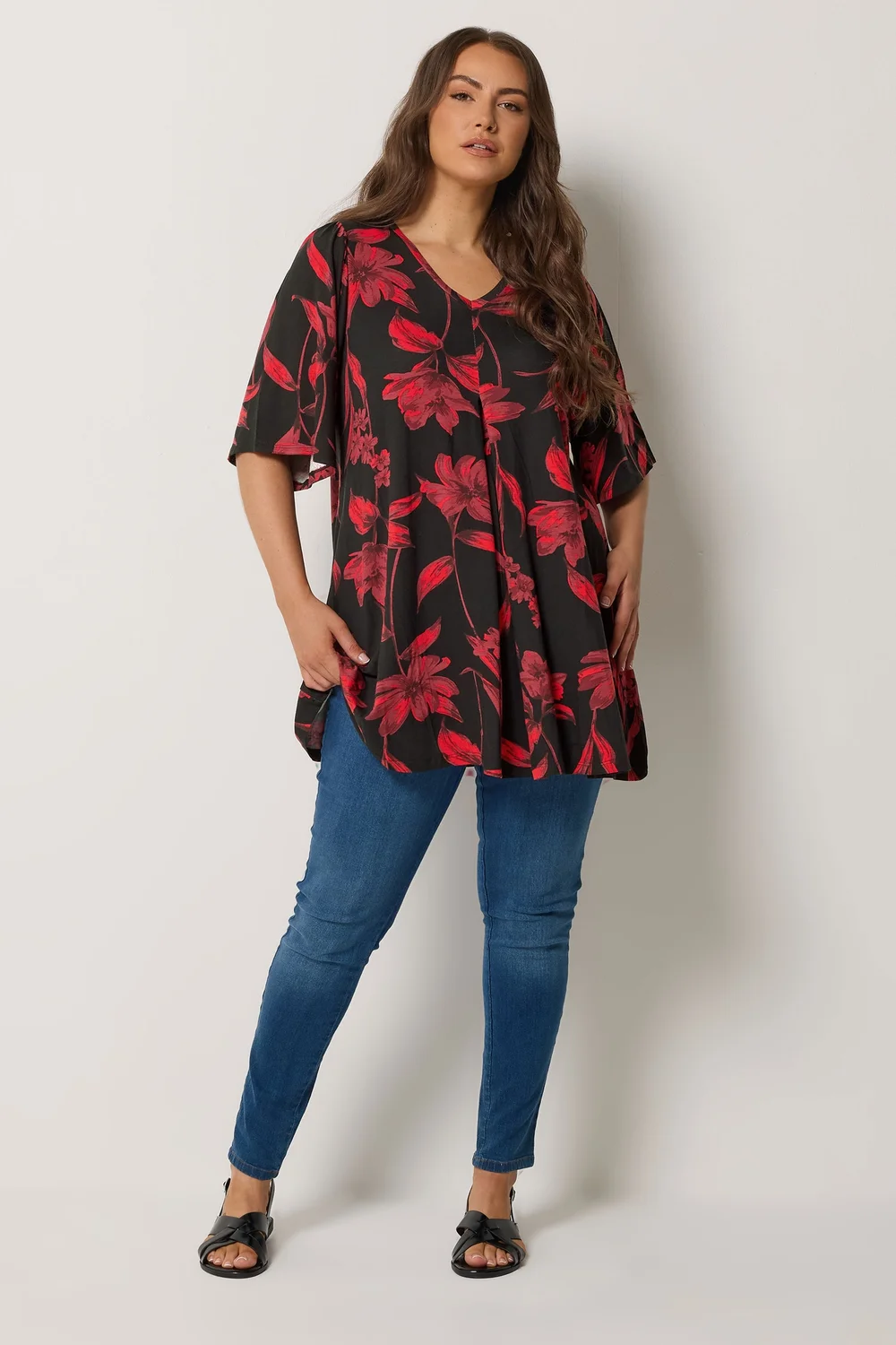 Yours Curve Red Floral Pleat Front Top - 14 Image 2