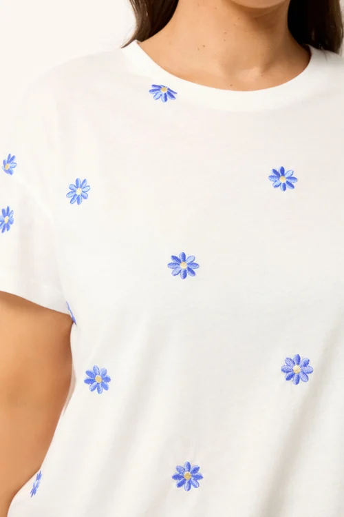 Yours Curve White Embroidered Daisy T-Shirt - 22-24 Image 5