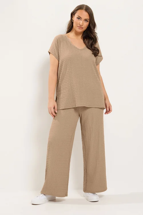 Yours Curve Natural Beige Textured T-Shirt - 18 Image 2