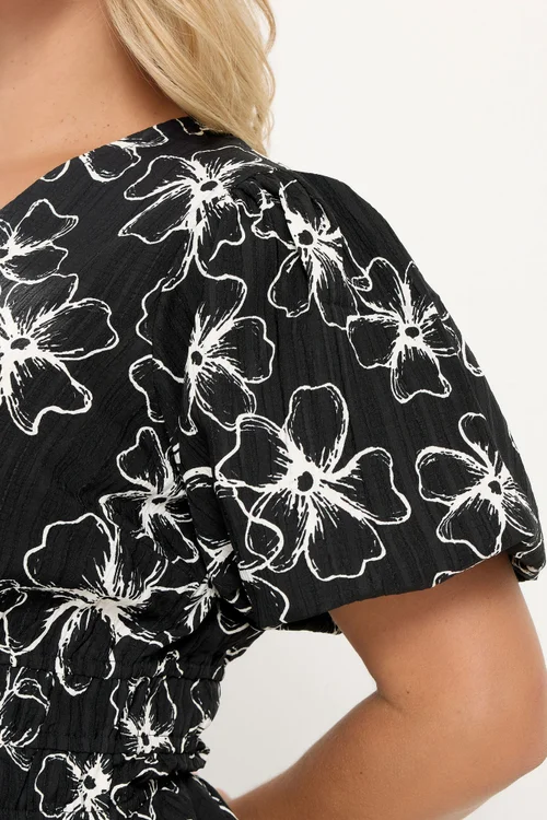 Yours Curve Black Floral Print Puff Sleeve Blouse - 34-36 Image 4