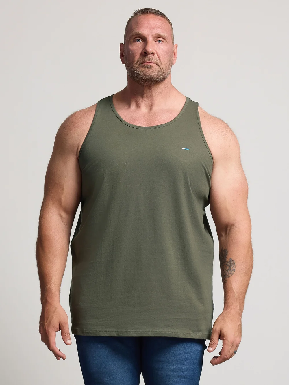 BadRhino Black & White 5 Pack Vest Tops - 4XL Image 5