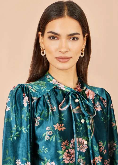 Yumi Green Floral Velvet Blouse With Tie Neckline - 16 Image 4