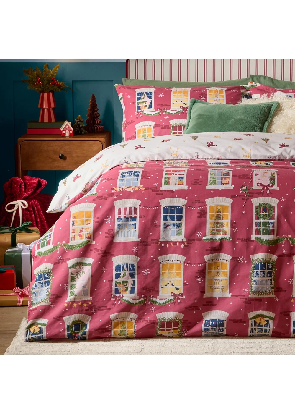 Furn Christmas Eve Double Reversible Duvet Sets Cranberry - Single Image 3