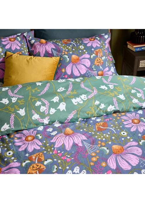 Furn Ghoul Gardens Double Halloween Reversible Duvet Sets Multi - Single Image 3