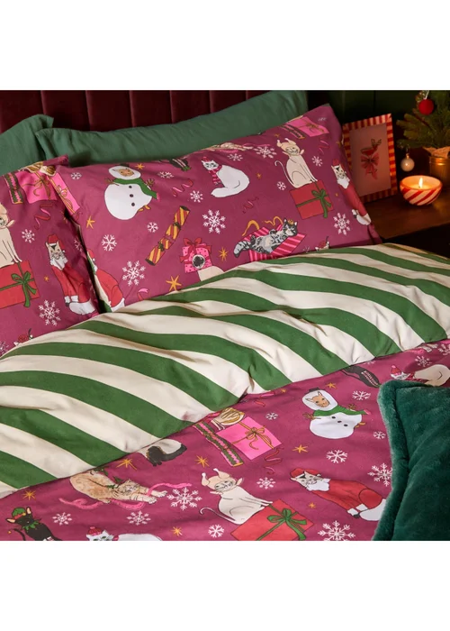 Furn Feline Festive Double Reversible Christmas Duvet Sets Purrgundy - Single Image 3