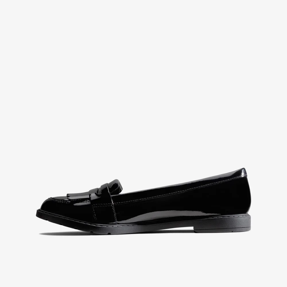 Clarks School Scala Bright Kid Black Patent Wide - 2.5 Image 2