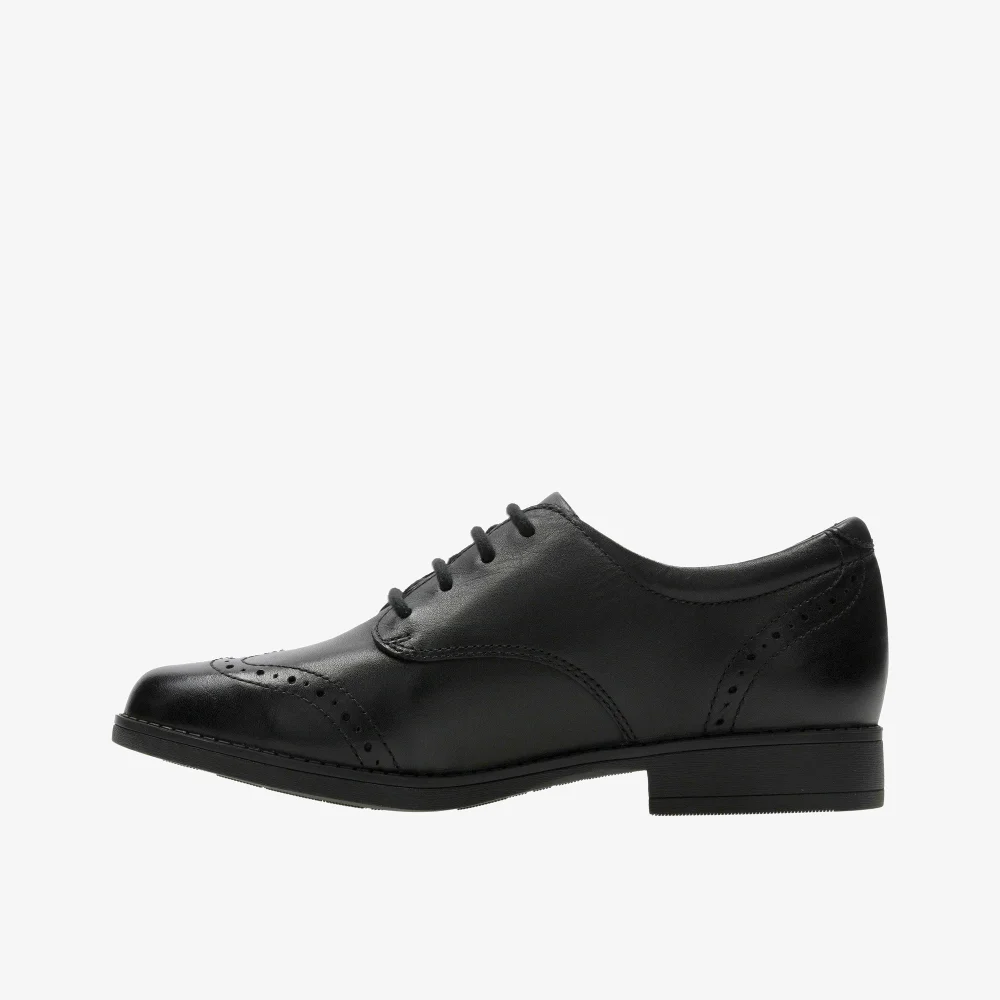 Clarks School Sami Walk K Black Leather Wide - 10.5 Infants Image 2