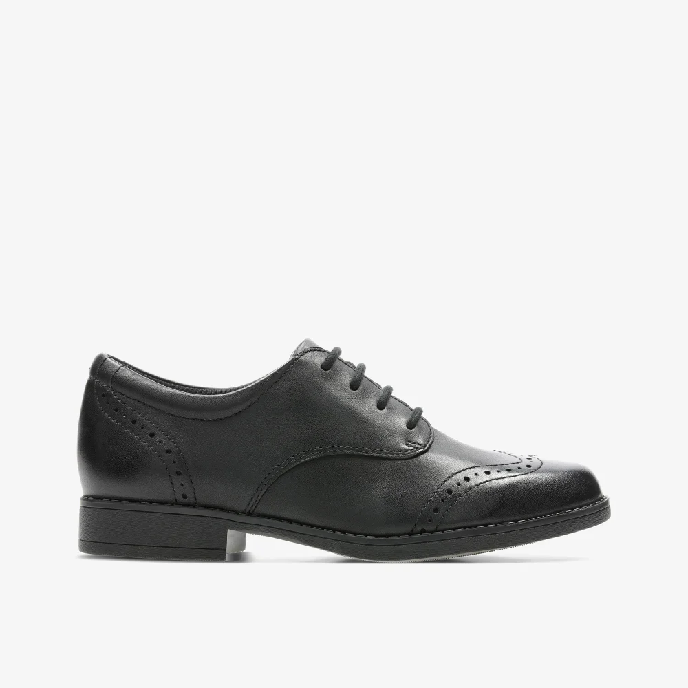 Clarks School Sami Walk K Black Leather Wide - 10.5 Infants Image 1