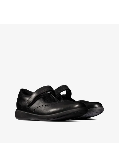 Clarks School Girls Black Etch Craft Kid Leather Extra Wide - 10.5 Infants Image 4