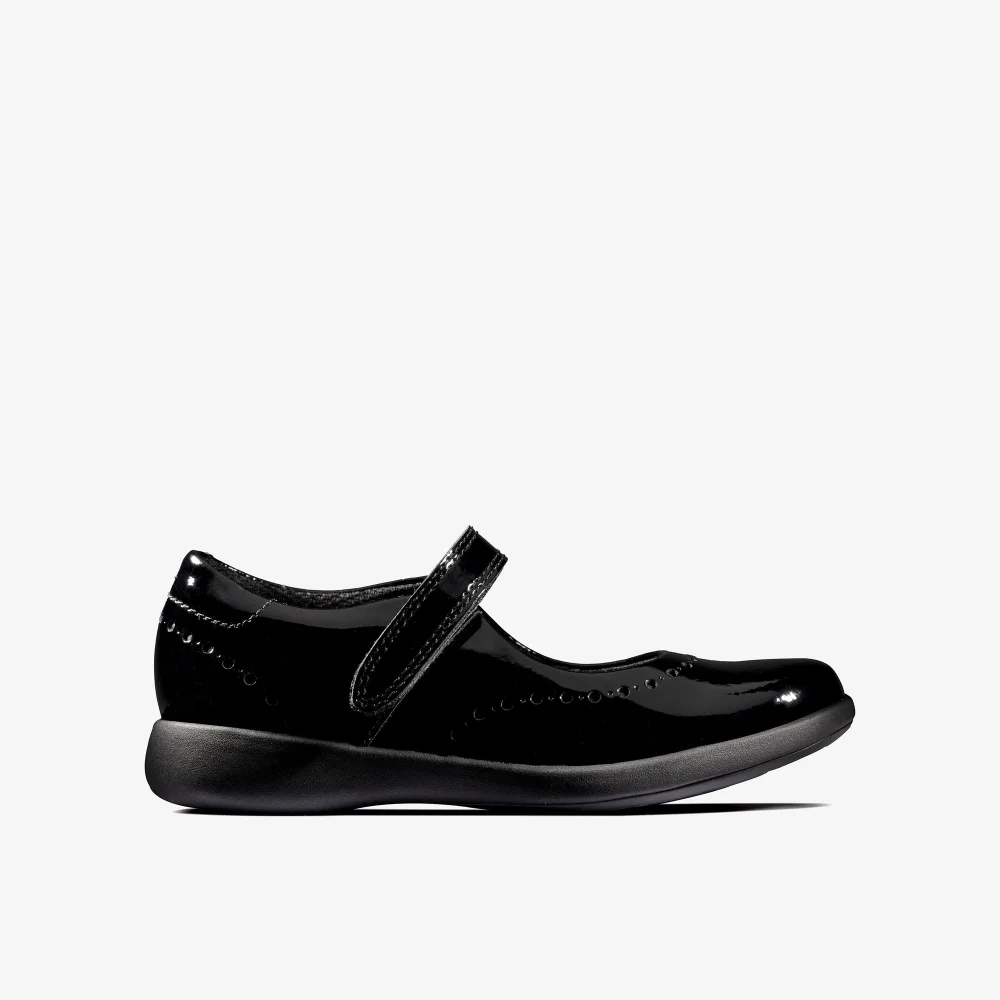 Clarks School Etch Craft Toddler Black Patent Wide - 8.5 Infants Image 1