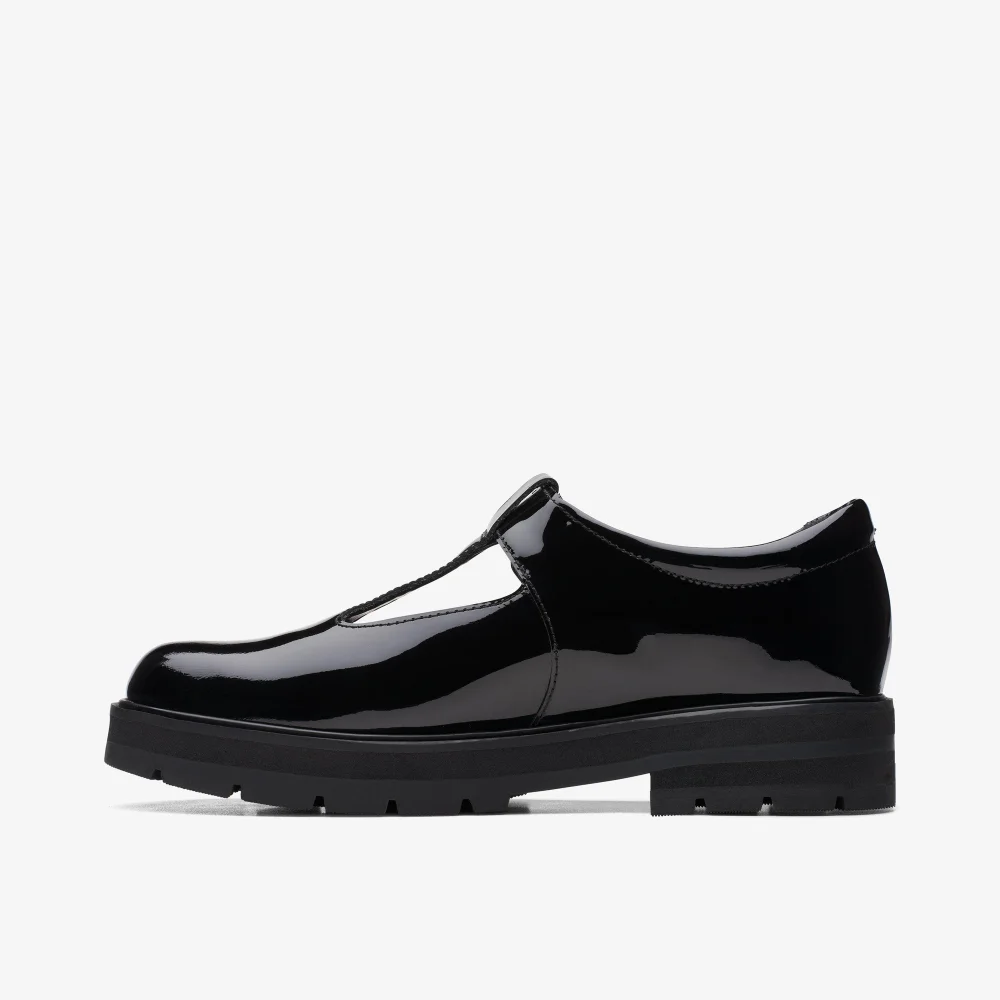 Clarks School Prague Brill Youth Black Patent Standard - 5.5 Image 2