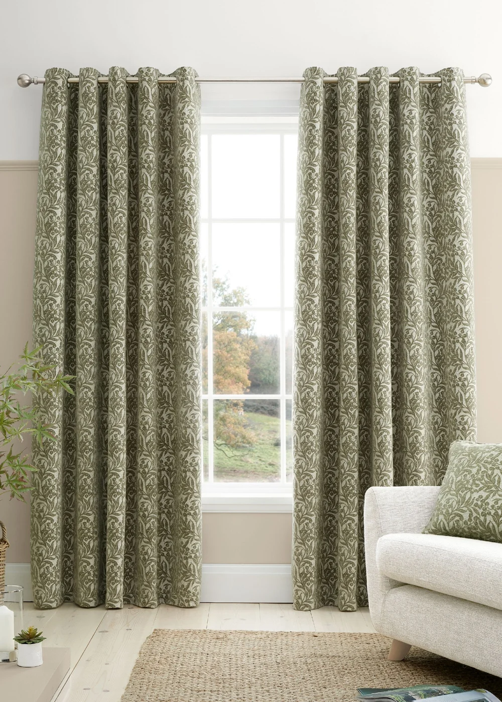 Bianca Fine Linens Chenille Leaves Lined Eyelet Curtains Green - 46W X 54D (117x137cm Image 1