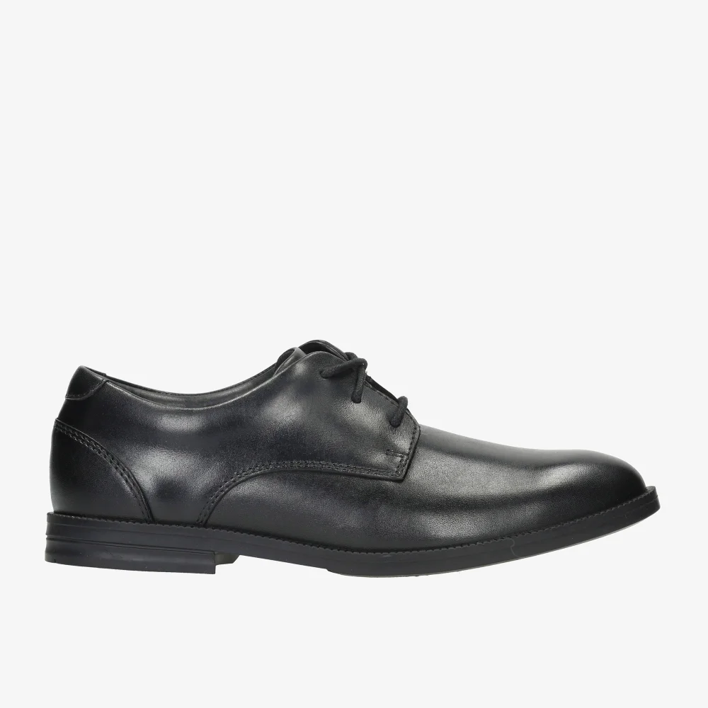 Clarks School Rufus Edge Youth Black Leather Wide - 4.5 Image 1