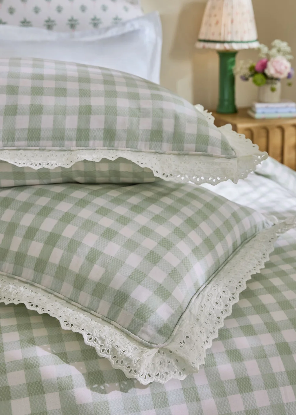 Cath Kidston Painted Gingham Lace Reversible Cotton Duvet Cover Set Green - Single Image 3