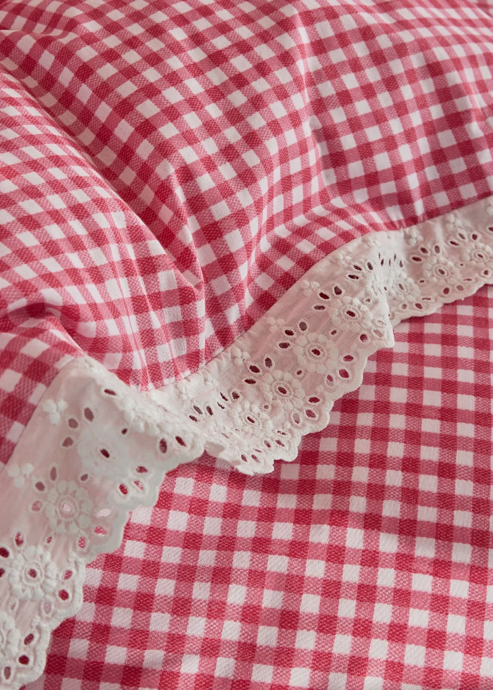 Cath Kidston Painted Gingham Lace Reversible Cotton Duvet Cover Set Red - Single Image 4