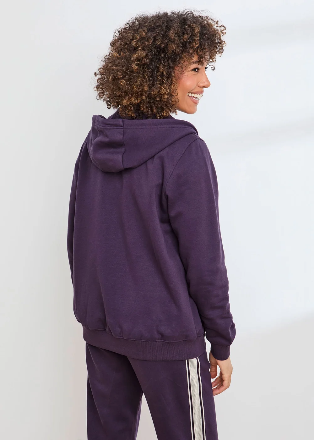 Cotton Traders Blackcurrant Hooded Zip Through Sweat Top - XL Image 3