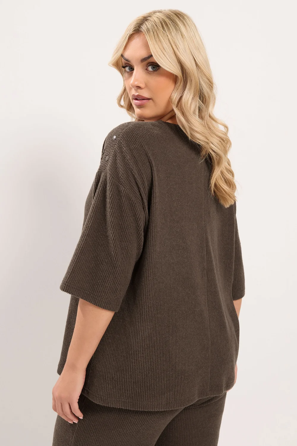 Yours Curve Chocolate Brown Ribbed Studded Top - 22-24 Image 3