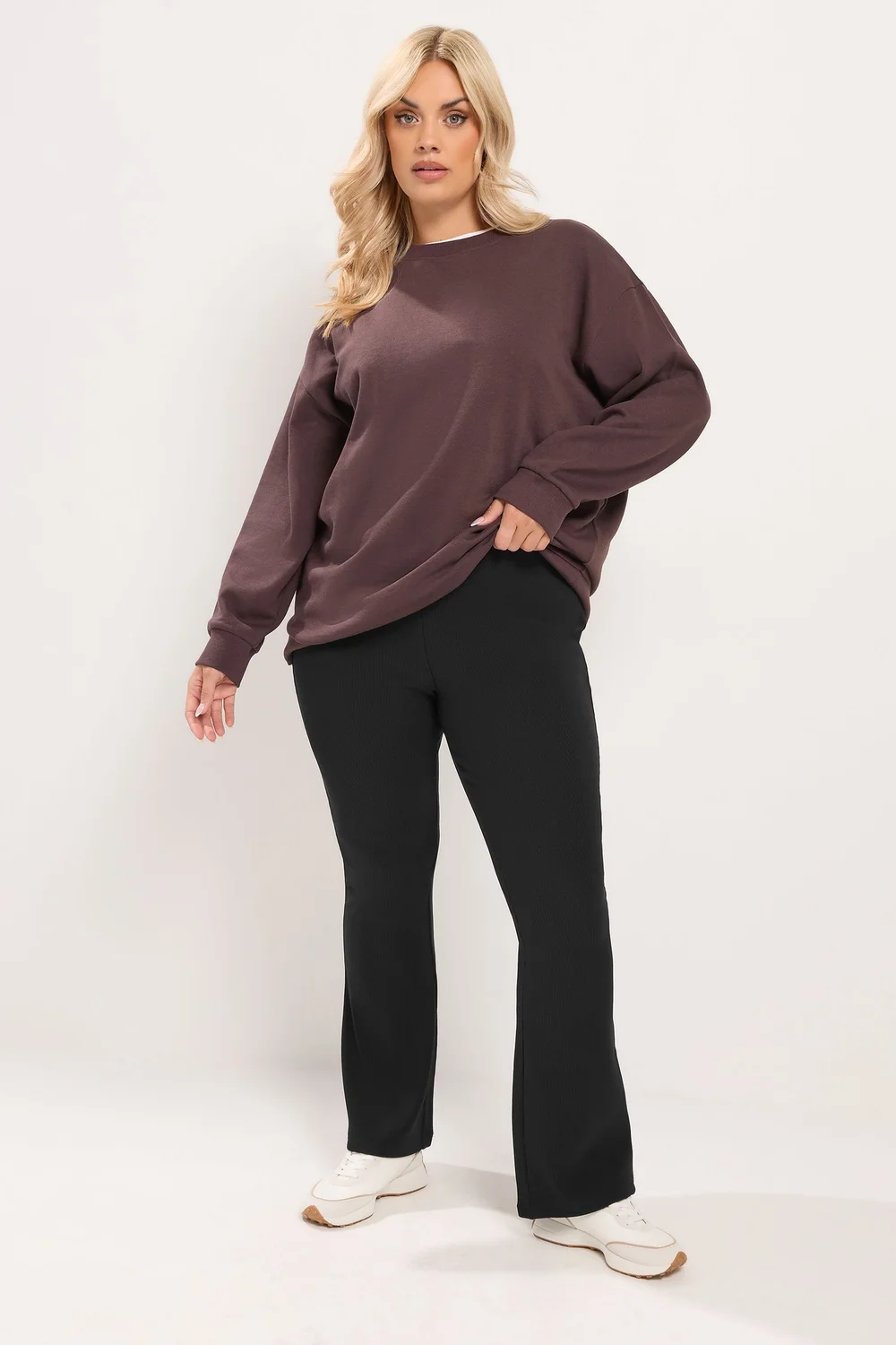 Yours Curve Black Flare Leggings - 28/L30 Image 1