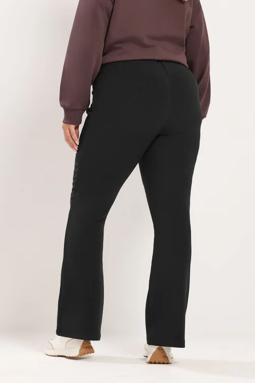 Yours Curve Black Flare Leggings - 28/L30 Image 4