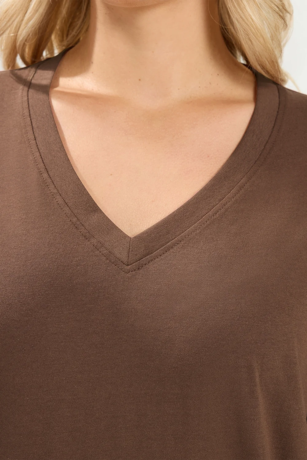 Yours Curve Chocolate Brown V-Neck Longline T-Shirt - 22-24 Image 4