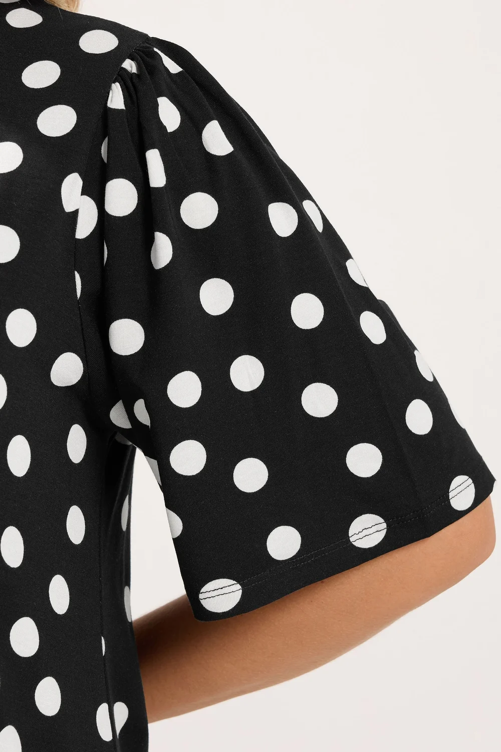 Yours Curve Black Polka Dot Pleated Front Top - 22-24 Image 4