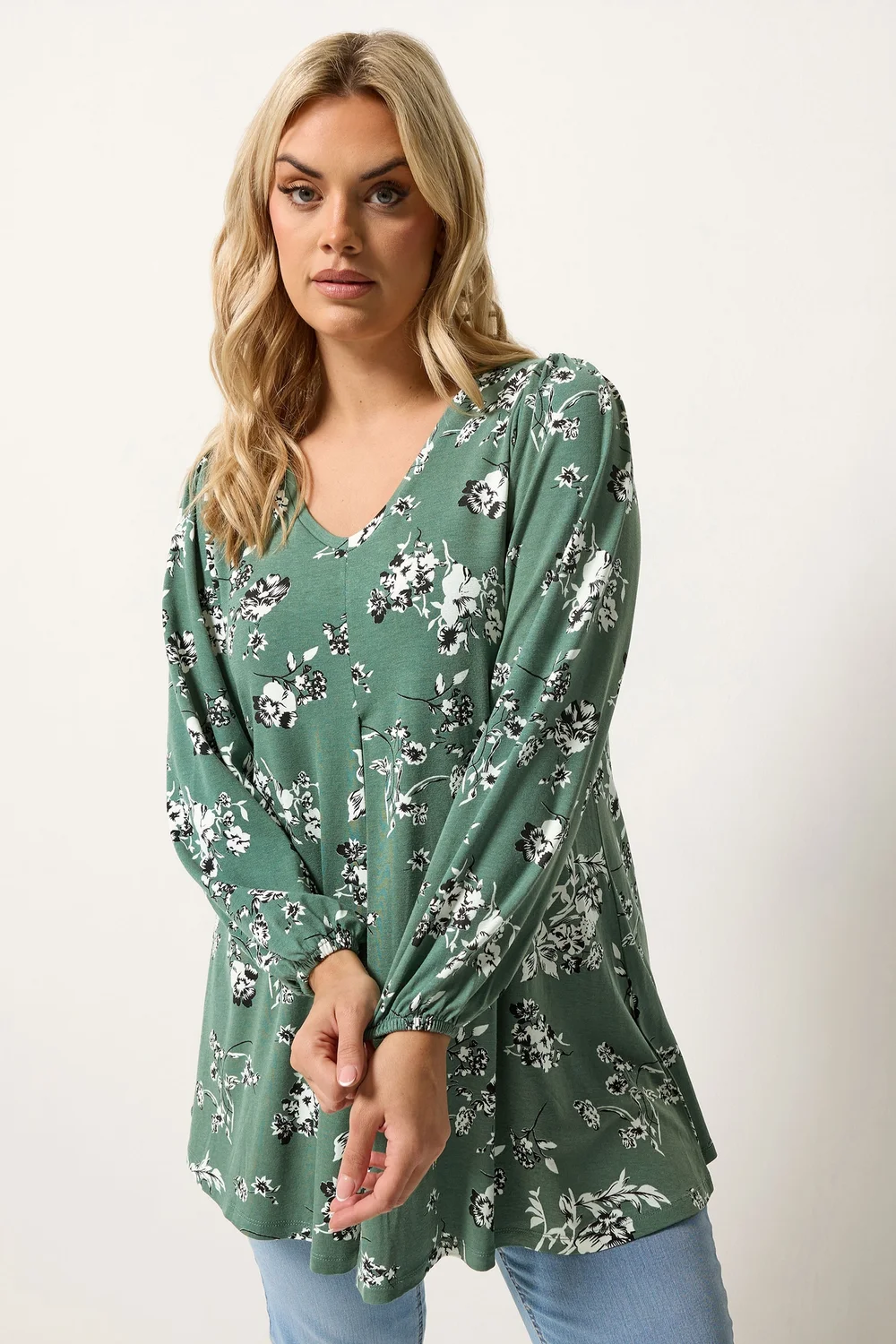 Yours Curve Green Floral Pleated Front Top - 18 Image 1