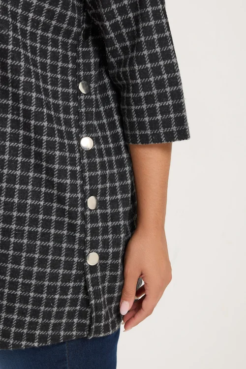 Yours Curve Black Checked Side Button Top - 22-24 Image 4