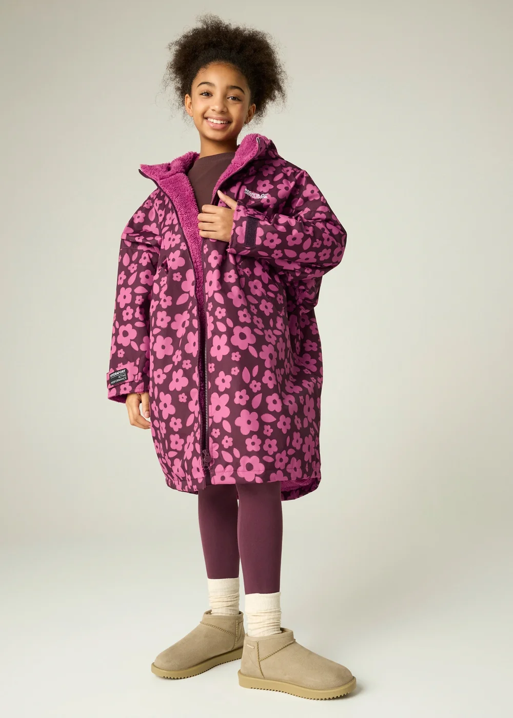 Regatta Pink Junior Waterproof Changing Robe (3-13 years) - 9-13 Yrs Image 5