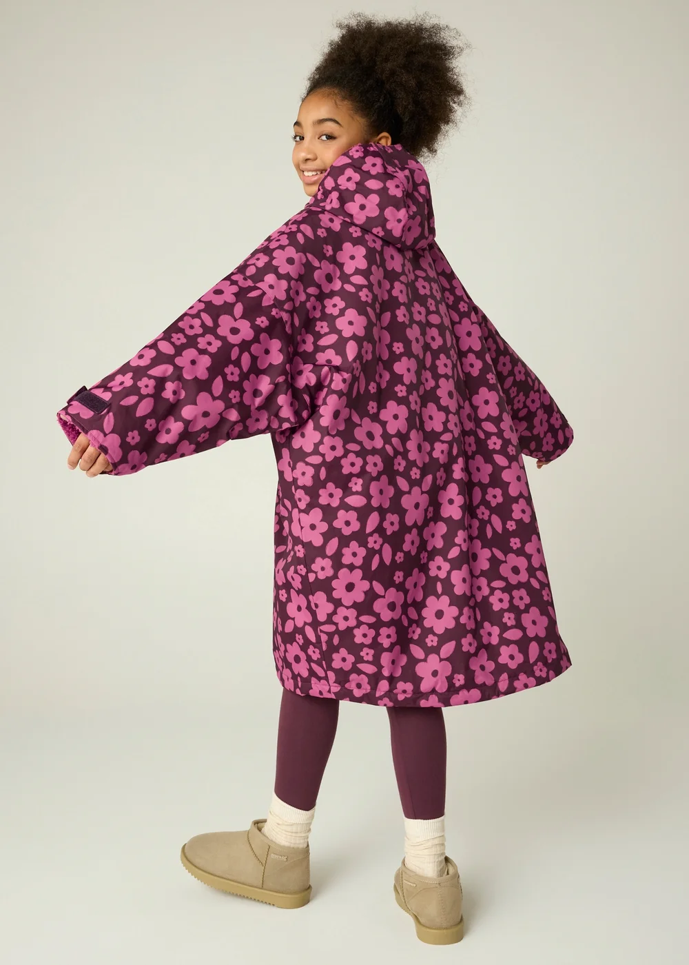 Regatta Pink Junior Waterproof Changing Robe (3-13 years) - 9-13 Yrs Image 2