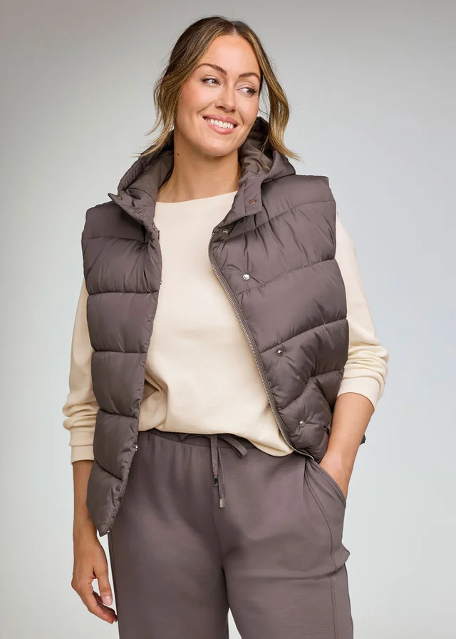 CT Active Dusty Mink Quilted Gilet With Pockets