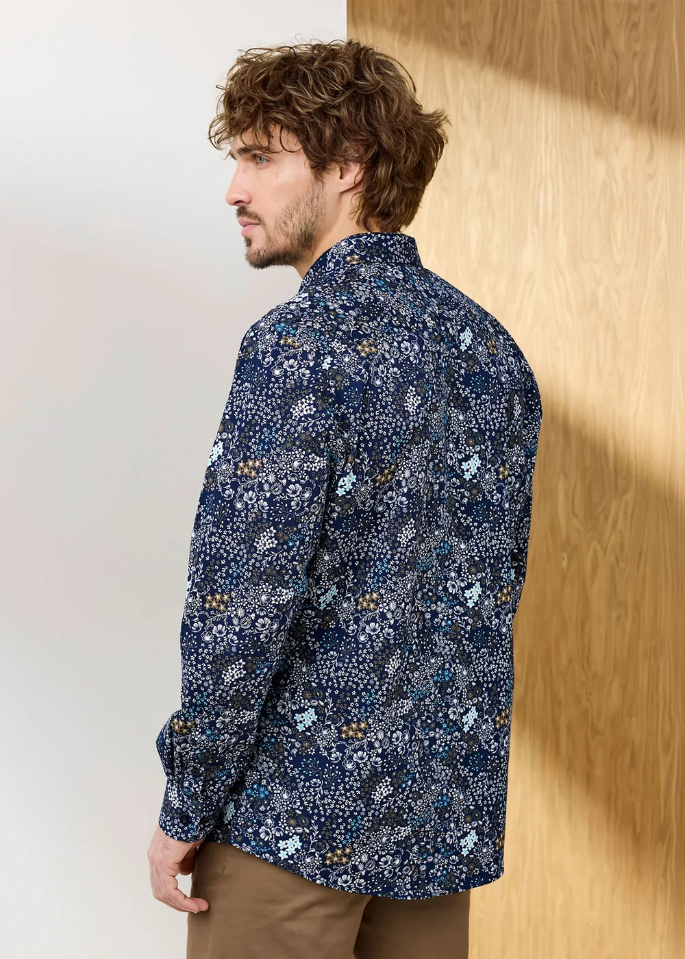 Cotton Traders Night Sky Signature Long Sleeve Stretch Poplin Print Shirt - 2XL Image 3