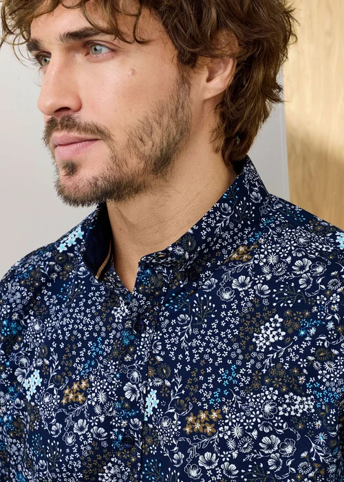 Cotton Traders Night Sky Signature Long Sleeve Stretch Poplin Print Shirt - 2XL Image 4