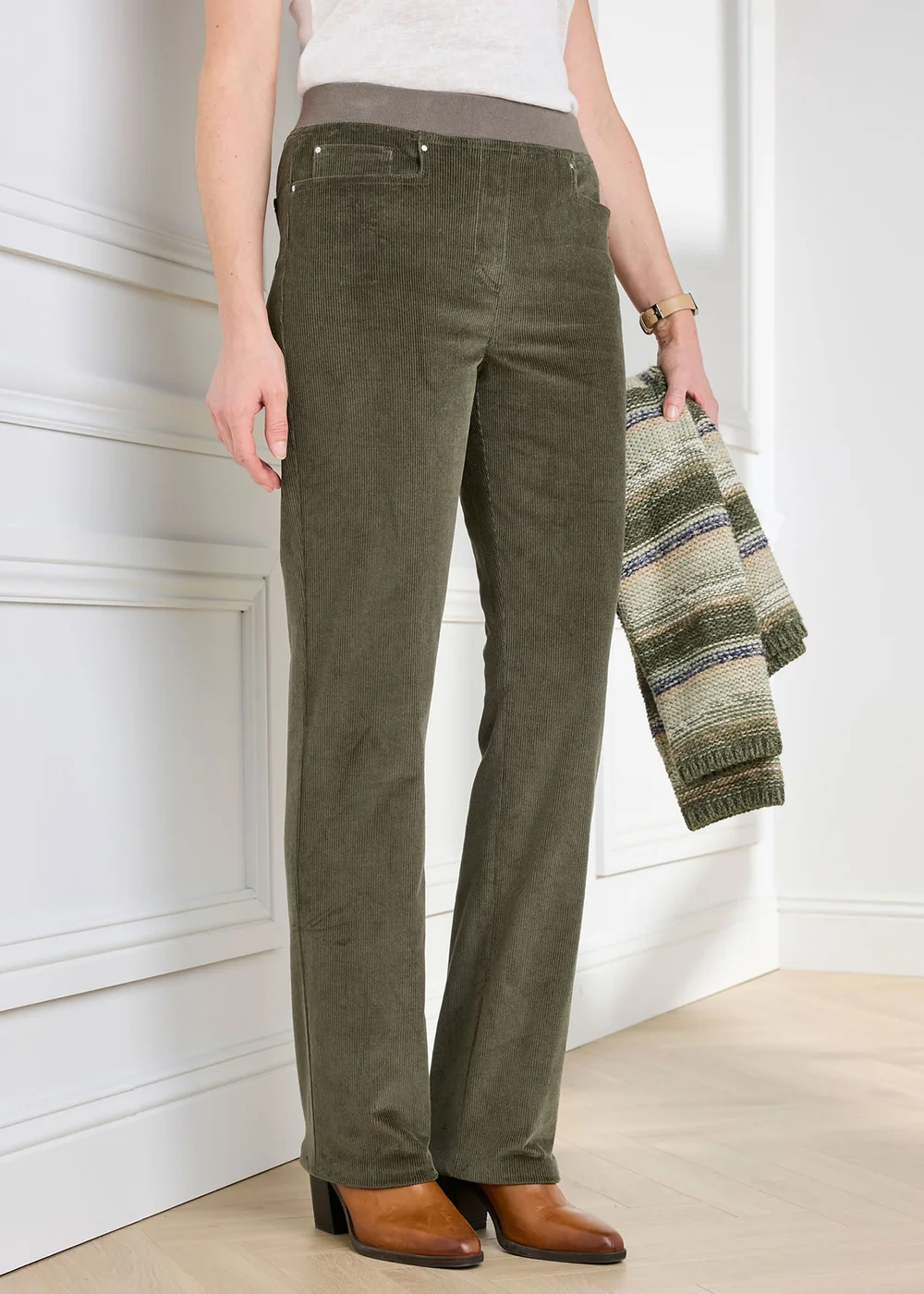 Cotton Traders Deep Khaki Premium Pull On Cord Trousers - 12/L27 Image 1
