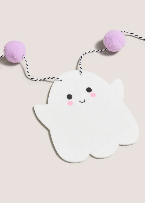 White Pom Pom Ghost Bunting Image 2