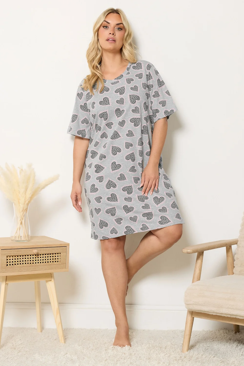 Yours Curve Grey Cluster Heart Print Nightdress - 38-40 Image 2