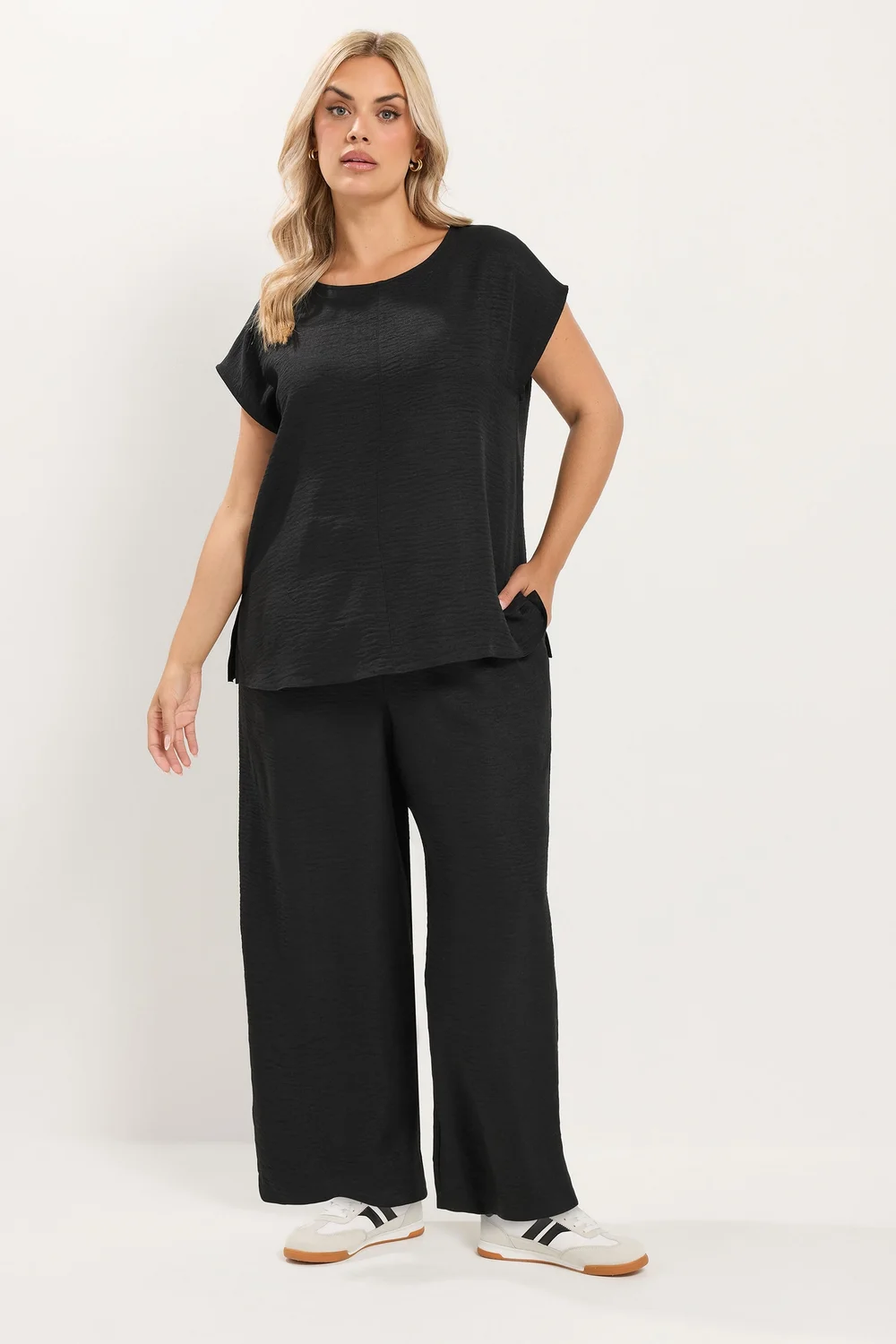 YOURS Curve Black Seam Detail Top - 14 Image 3