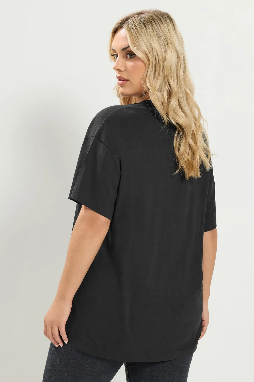 Yours Curve Black V-neckline Longline T-Shirt - 18 Image 3