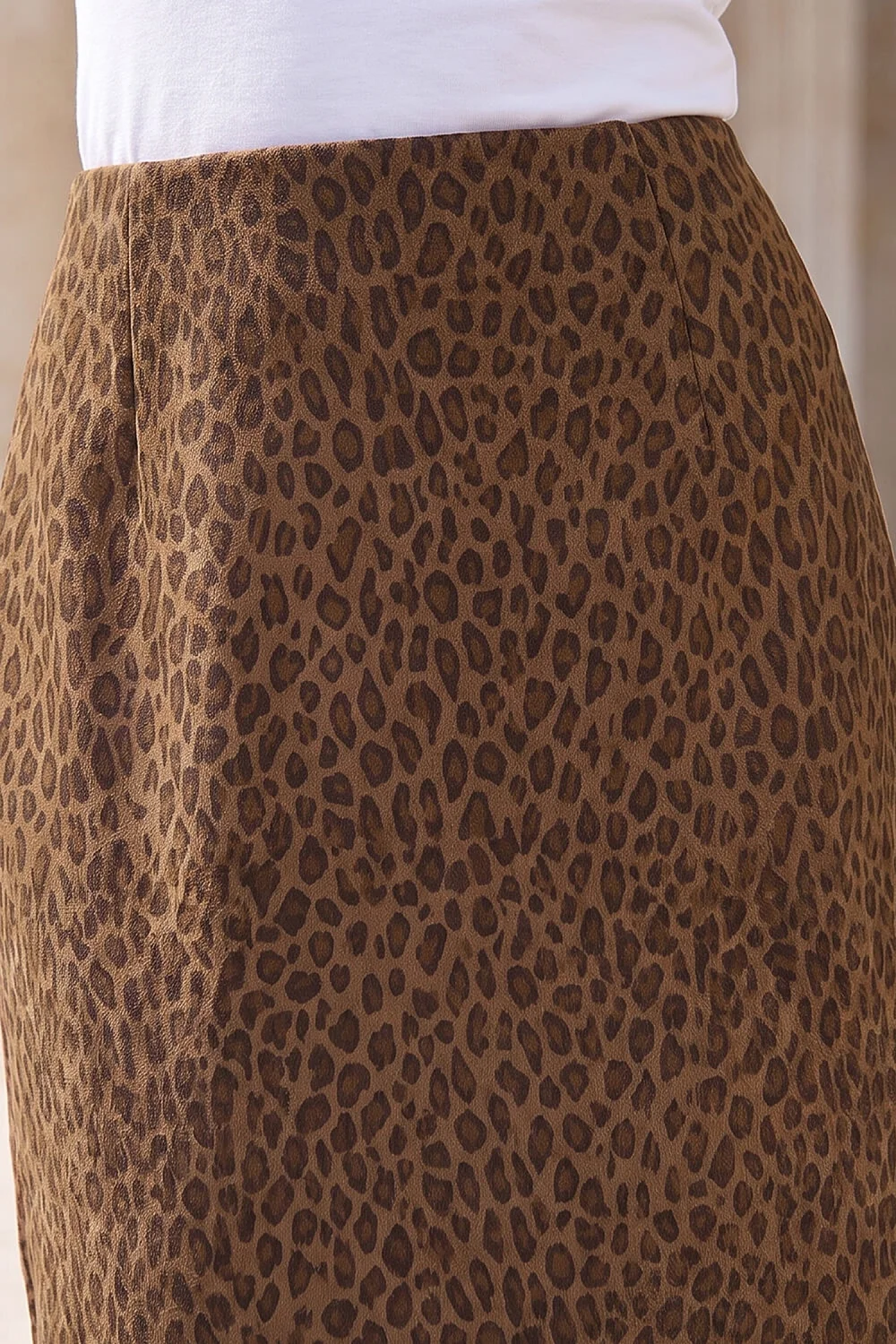 Roman Brown Faux Suede Animal Printed Pencil Skirt - 20 Image 4