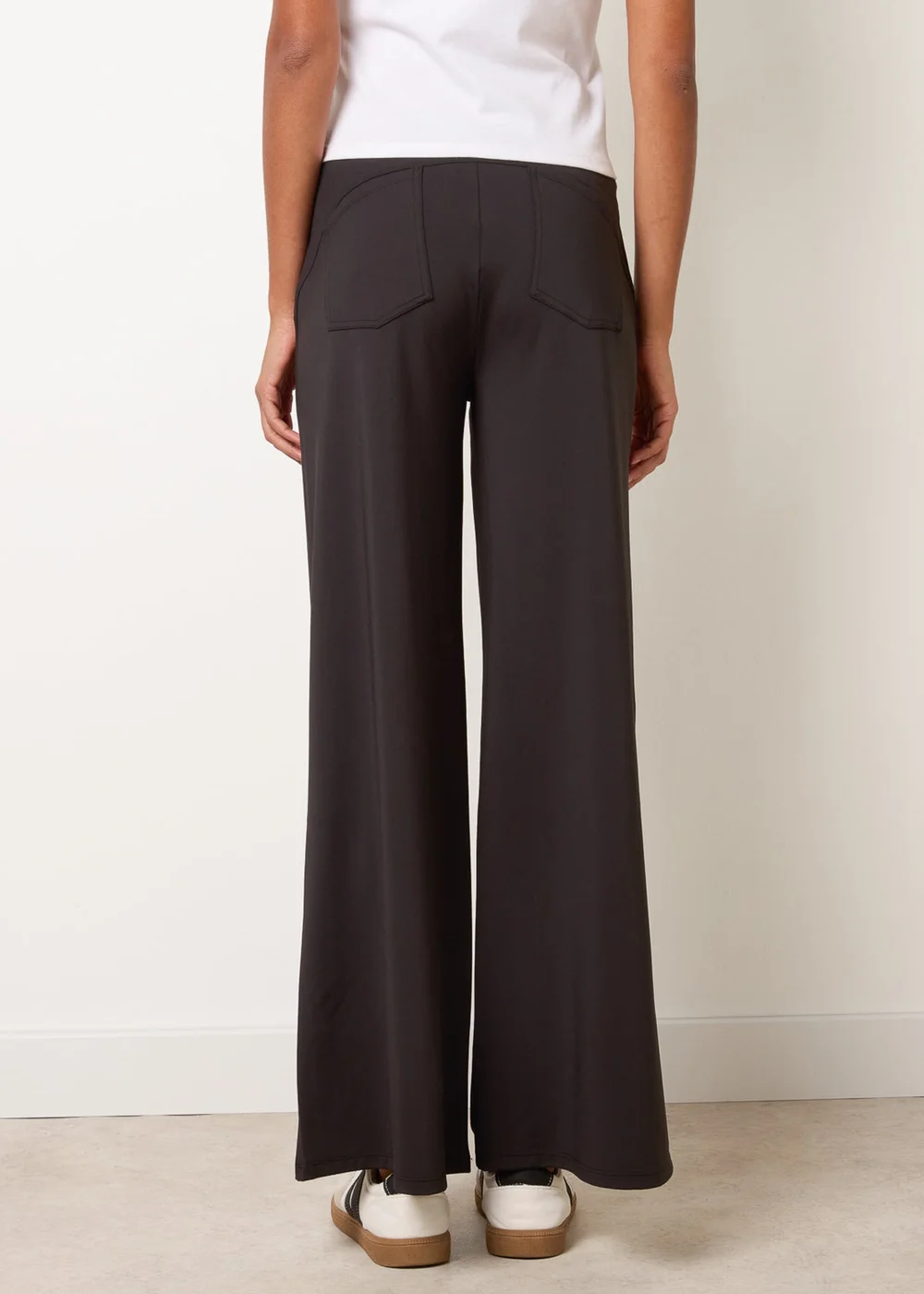 Blue Vanilla Black Wide Leg Soft Touch Trousers With Stretch - L Image 4
