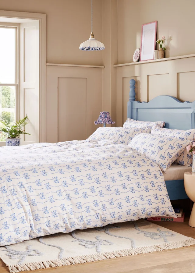 Cath Kidston Ribbon & Bows Reversible Cotton Duvet Cover Set White / Blue