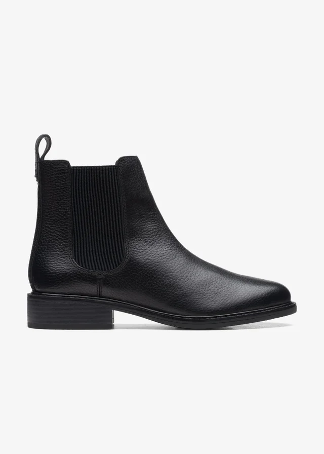 Clarks Womens Black Cologne Arlo Leather Standard