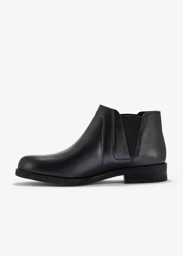 Clarks Womens Black Demi 2 Beat Leather Standard