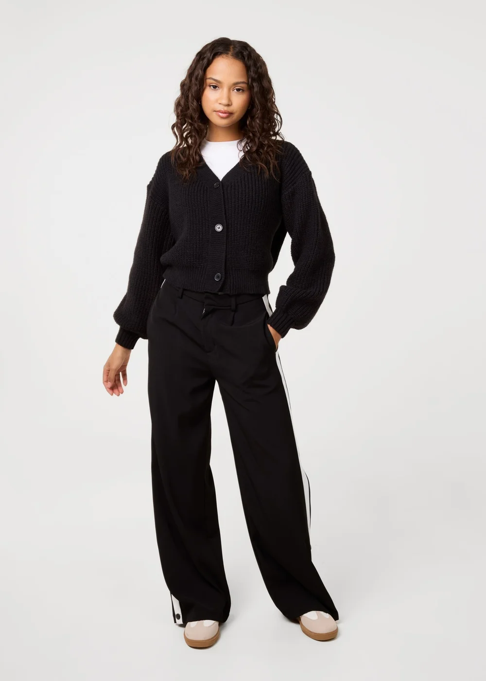Pink Vanilla Black Cropped Button Cardigan - M/L Image 2