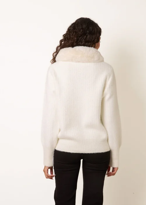 Blue Vanilla Ivory Ribbed Cardigan With Faux Fur Collar - M/L Image 4